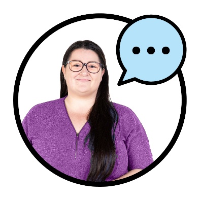 An NDIA worker smiling next to a speech bubble.